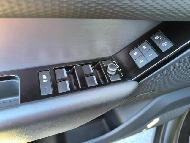 LAND ROVER Range Rover Velar 2.0D I4 240 CV R-Dynamic