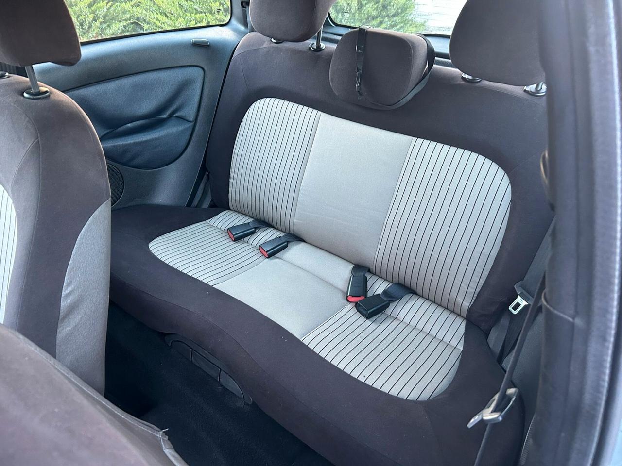 Lancia Ypsilon 1.3 MJT 75 CV Oro Targa DR379HT