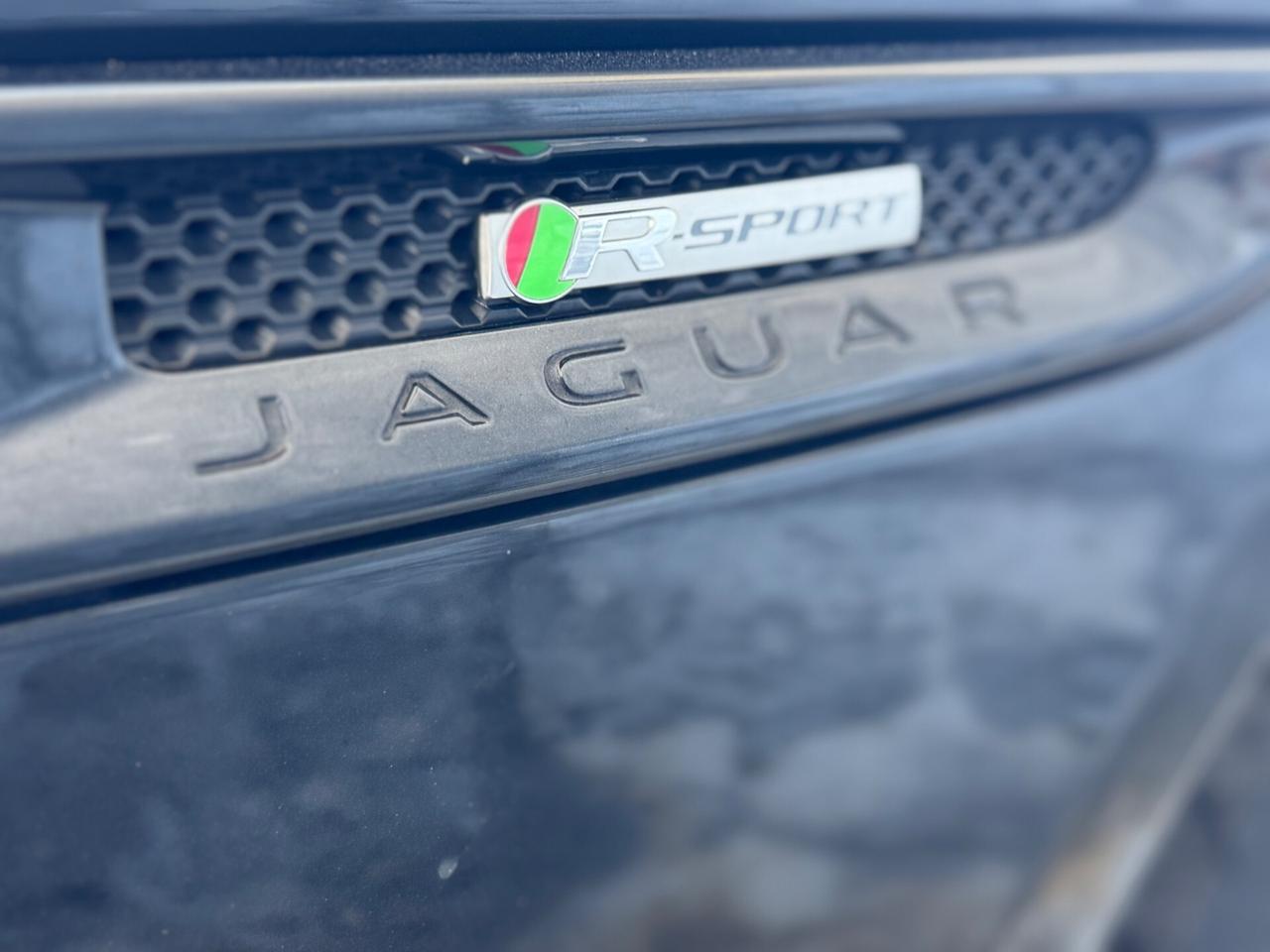 Jaguar XE 2.0 D Turbo aut. R-Sport Tetto , Euro 6 !