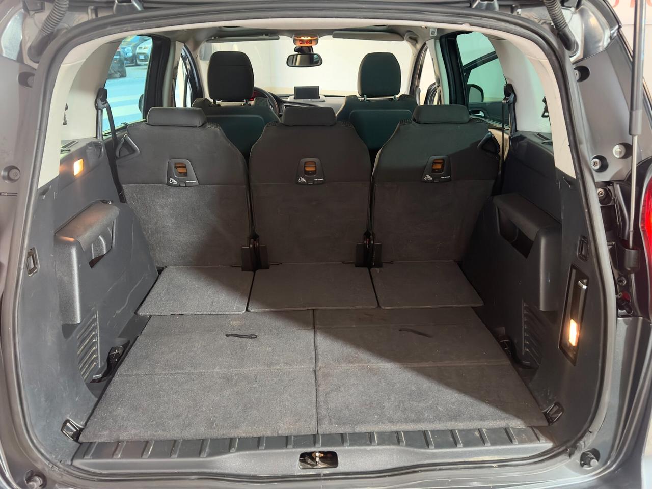 Peugeot 5008 1.6 HDi 112CV 7 posti