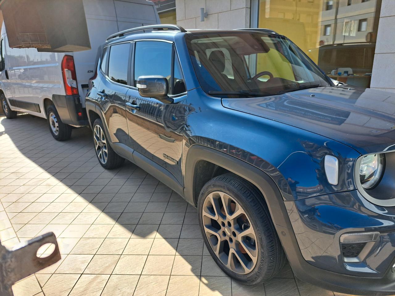Jeep Renegade 1.3 T4 240CV PHEV 4xe AT6 S
