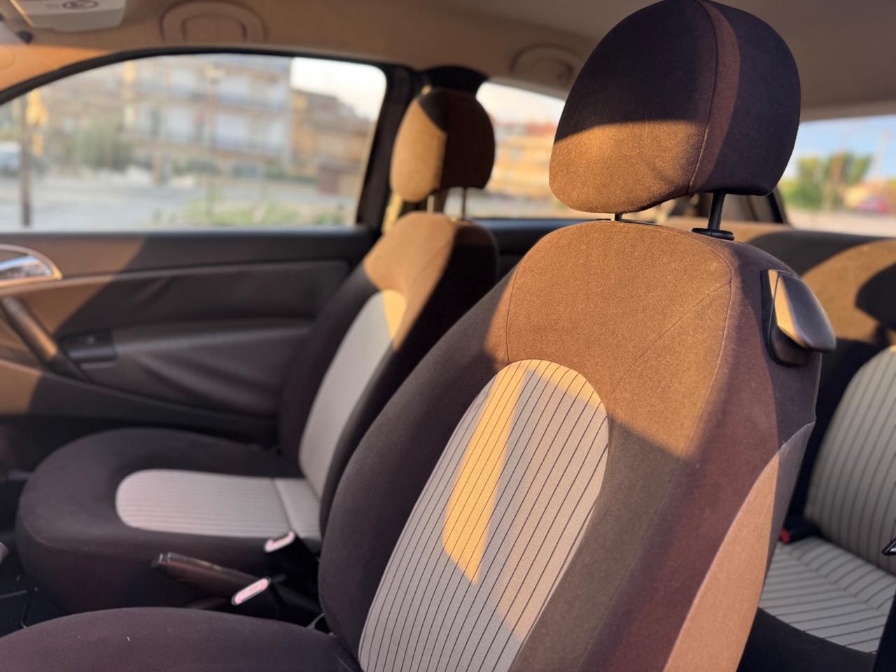 LANCIA YPSILON 1.2 60 CV PLATINO NEO PATENTATI