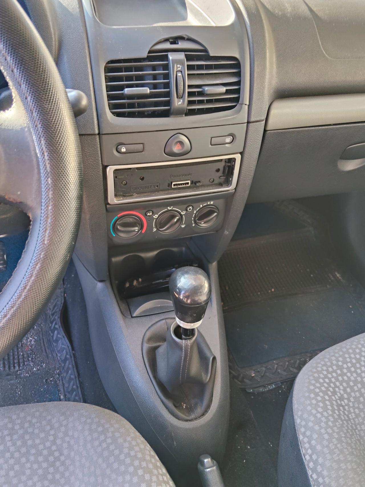 Renault Clio Storia 1.5 dCi 65CV 3 porte Dynamique