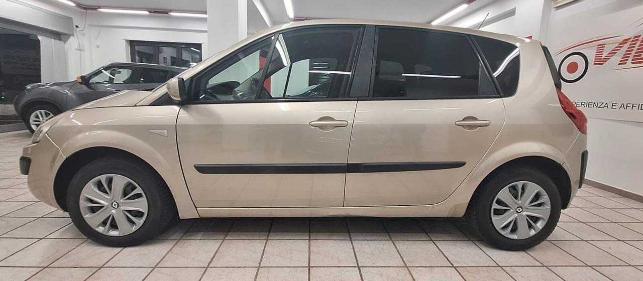 Renault Scenic Scénic 1.5 dCi/85CV