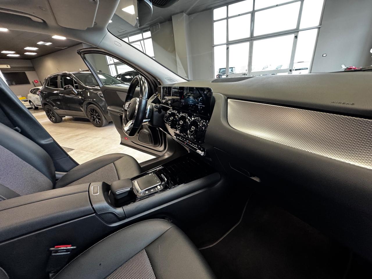 MERCEDES GLA 200CDI AT8 TETTO APRIBILE + PACK PREMIUM