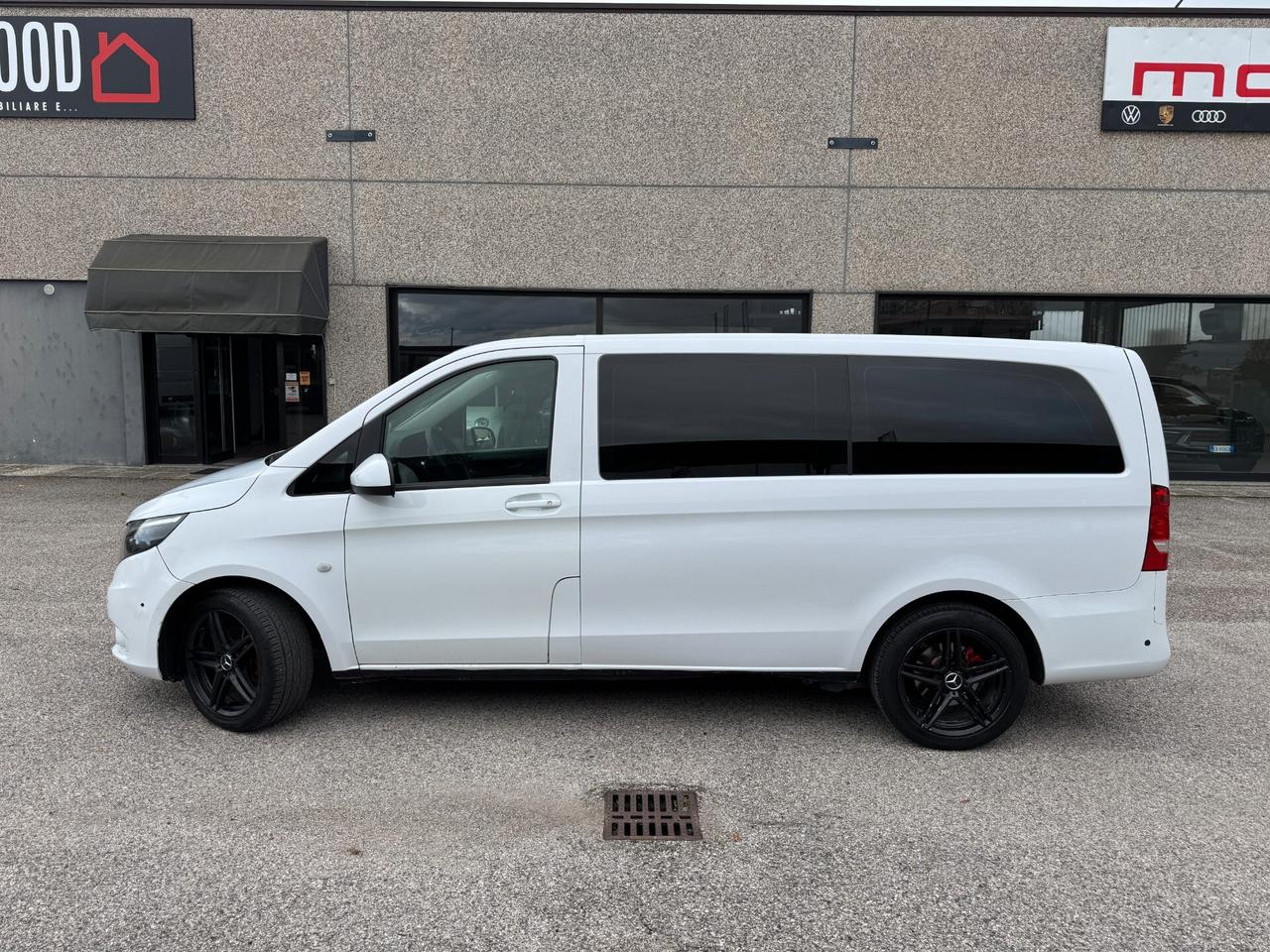 Mercedes-Benz Vito Tourer 136 CV 9 Posti - Gancio Traino IVA INCLUSA