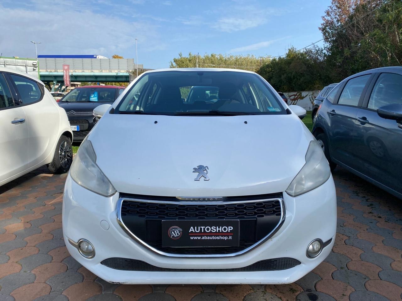 PEUGEOT - 208 - 1.2 VTi 82 CV 5p. Allure - NEOPATE