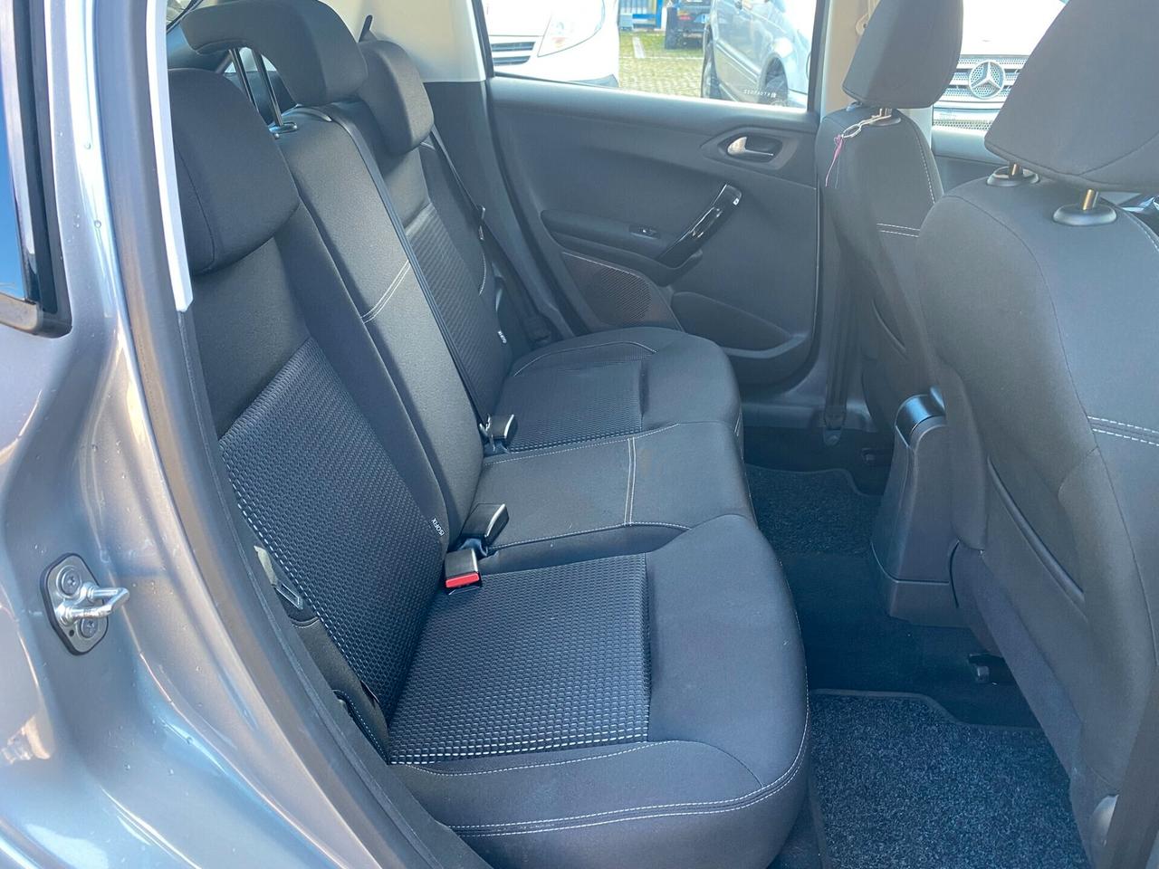 Peugeot 208 PureTech 82 Stop&Start 5 porte Allure >PERFETTA !!!