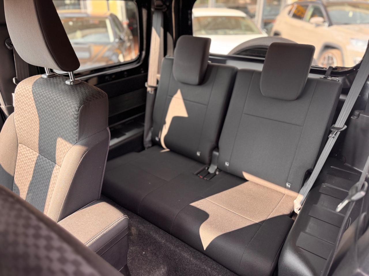 Suzuki Jimny 1.5 5MT Top