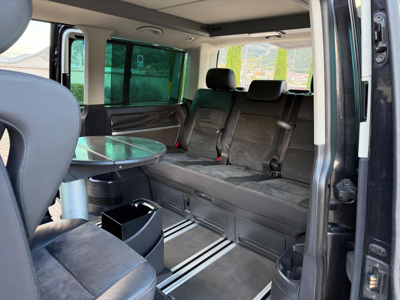 T5 Multivan 2.5 TDI/174CV Highline Automatico 7posti
