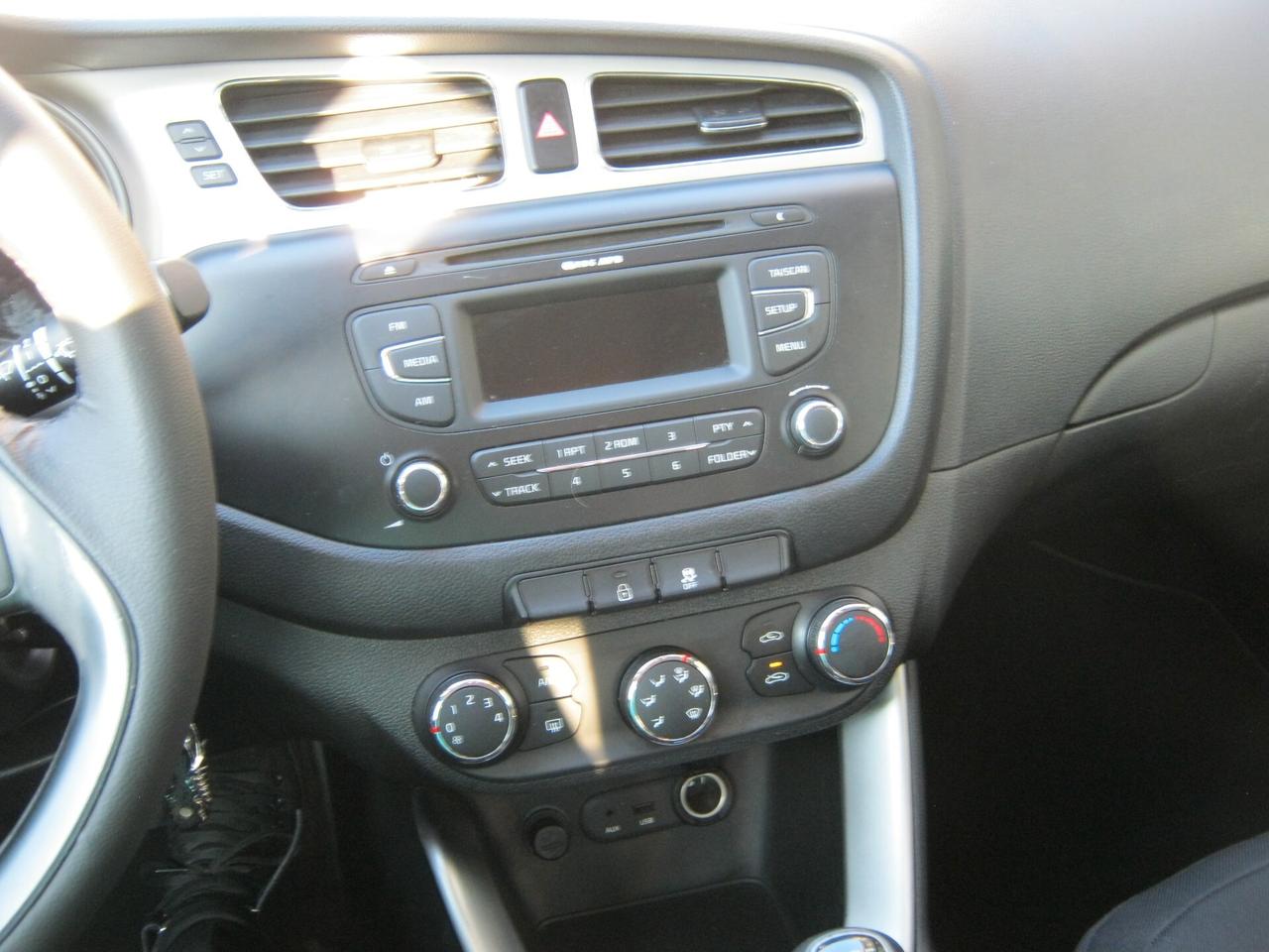 Kia Ceed cee'd 1.6 CRDi 110 CV 5 porte Cool