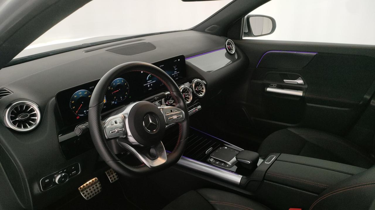 Mercedes-Benz GLA 200 Premium 4matic auto