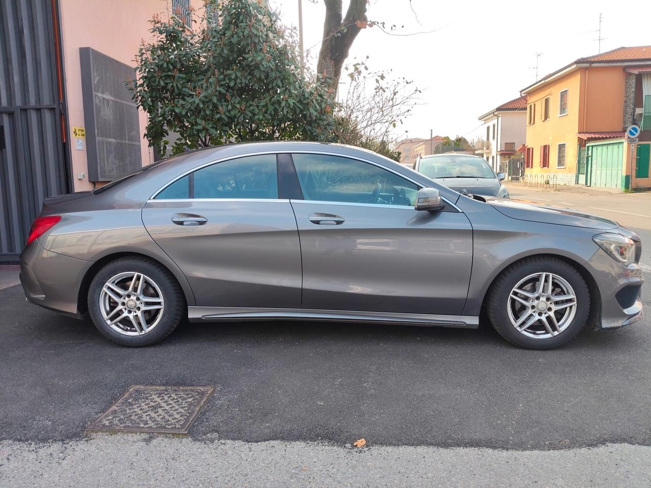 Mercedes-benz CLA 180 Premium