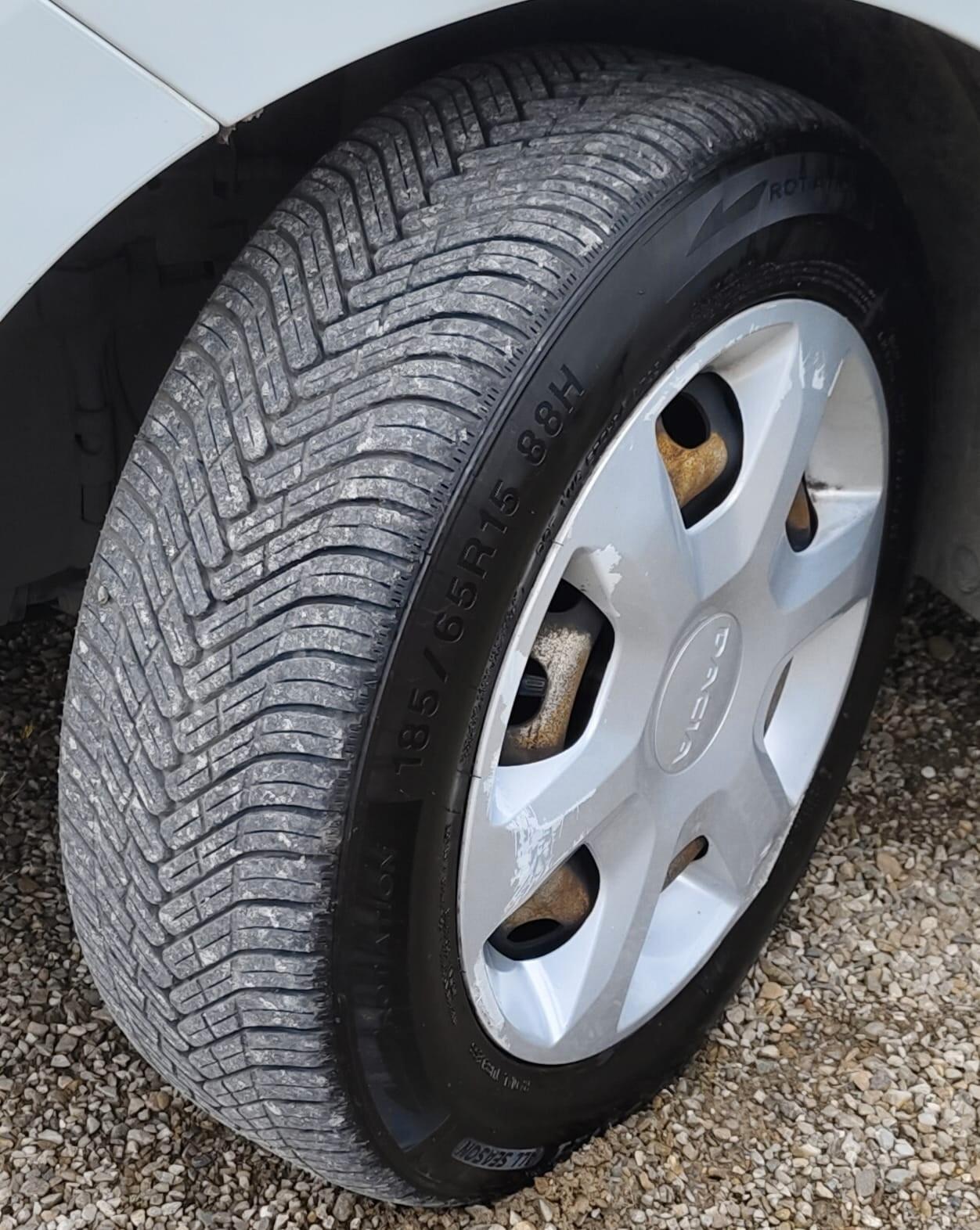 Dacia Lodgy 1.6 100CV Start&Stop GPL 7 posti Lauréate