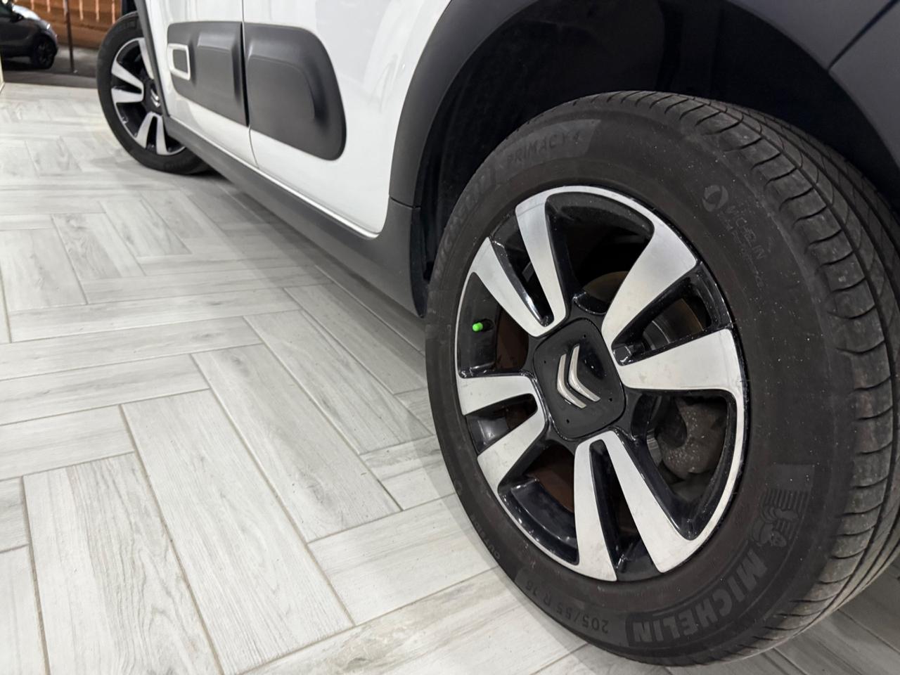 Citroen C3 BlueHDi100CV Shine AIRBUMP FULL LED2022