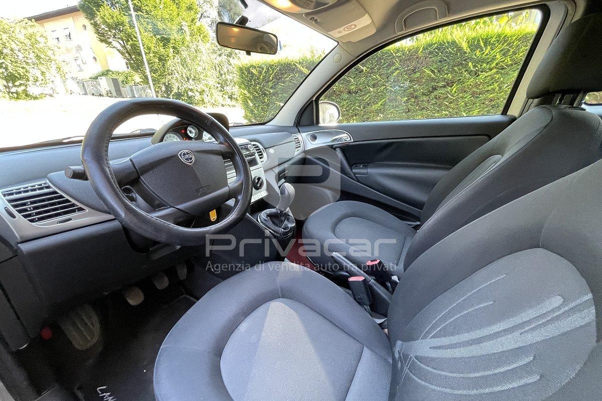 LANCIA Ypsilon 1.3 MJT 75 CV Unyca