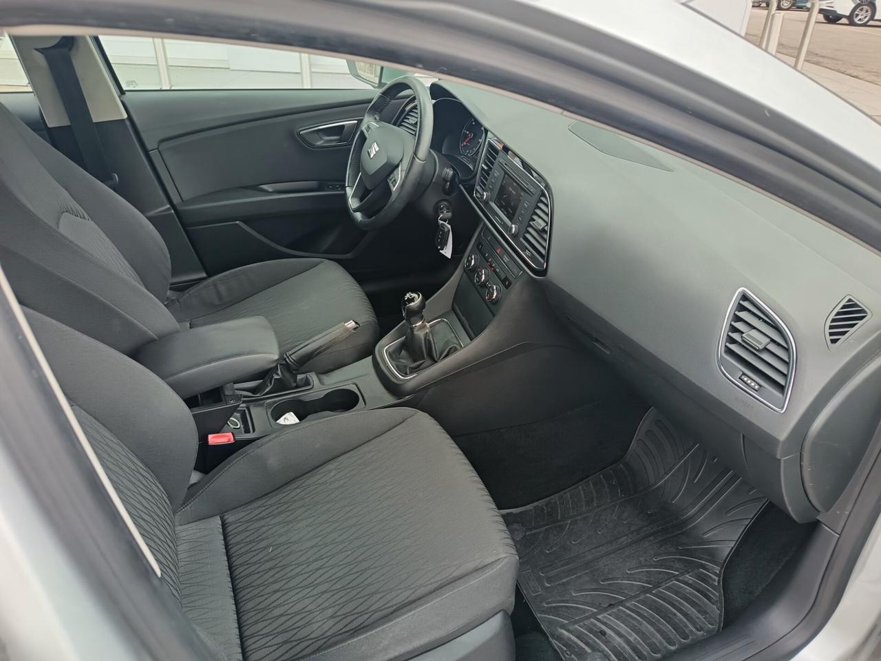 Seat Leon 1.6 TDI 2016 ok neo patente