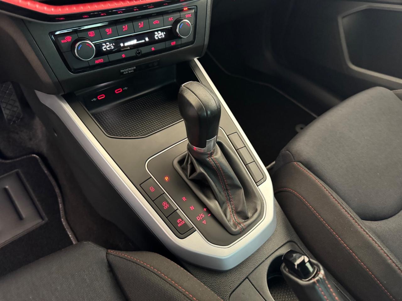 SEAT ARONA 1.0 Eco Tsi DSG FR - Led Navi 17