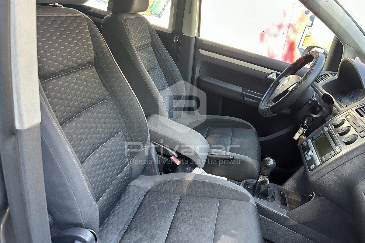 VOLKSWAGEN Touran 1.6 Trendline