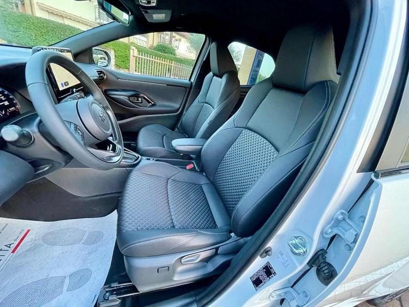 Toyota Yaris 1.5 130 Hybrid 5 porte Lounge - NUOVA