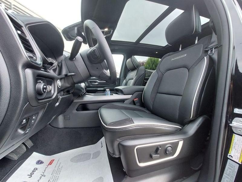Dodge RAM NUOVO RAM 2025 LARAMIE BLACK 3.0L Twin-Turbo 420CV GPL