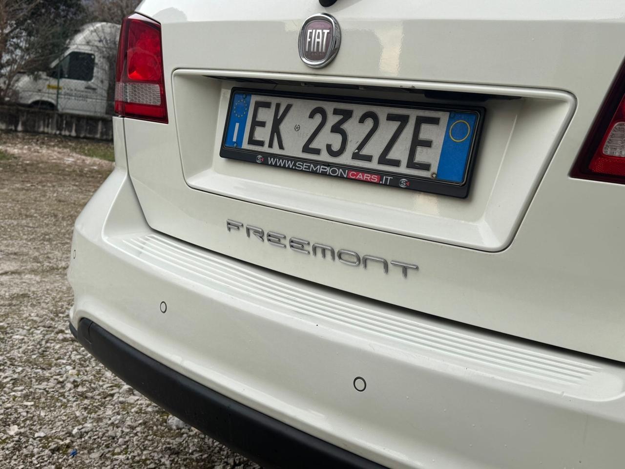 Fiat Freemont 2.0 Multijet 140 CV Urban SI NEOPATENTATI