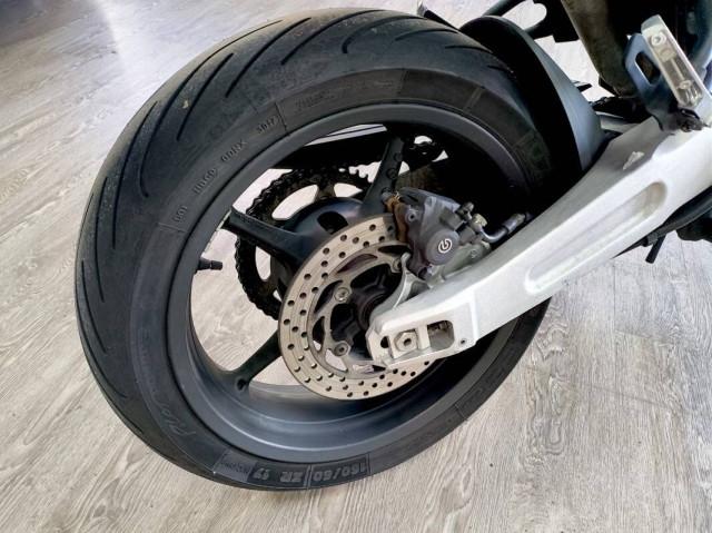 Yamaha MT-09 MT -03 660 - 2006