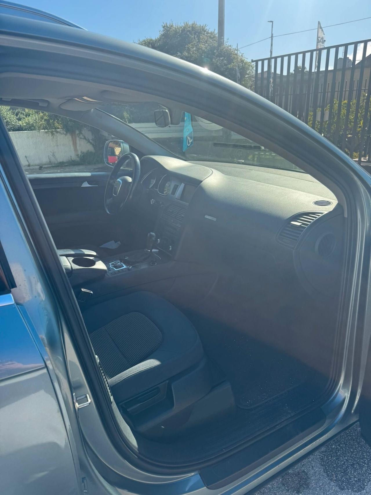 AUDI Q7 3.0 TDI V6 QUATTRO TIPTRONIC – 233 CV – UNICO PROPRIETARIO – 179.000 KM