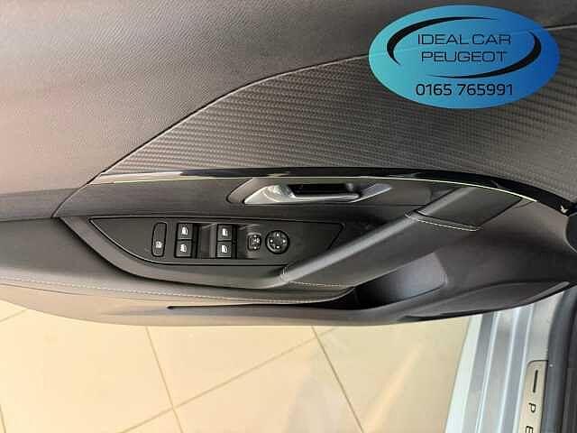 Peugeot 208 motore elettrico 136 CV 5 porte GT Pack