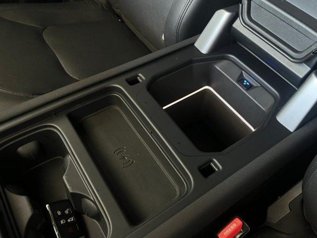 LAND ROVER Defender 110 3.0D I6 250 CV AWD Auto SE