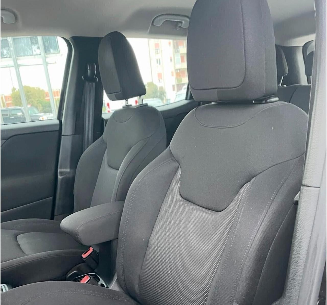 Jeep Renegade 1.6 Mjt DDCT 120 CV