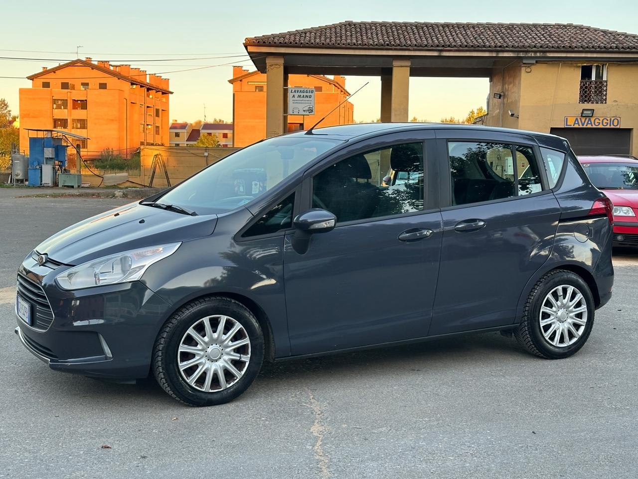 Ford B-Max 1.5 TDCi 75 CV Titanium X Neopatentati