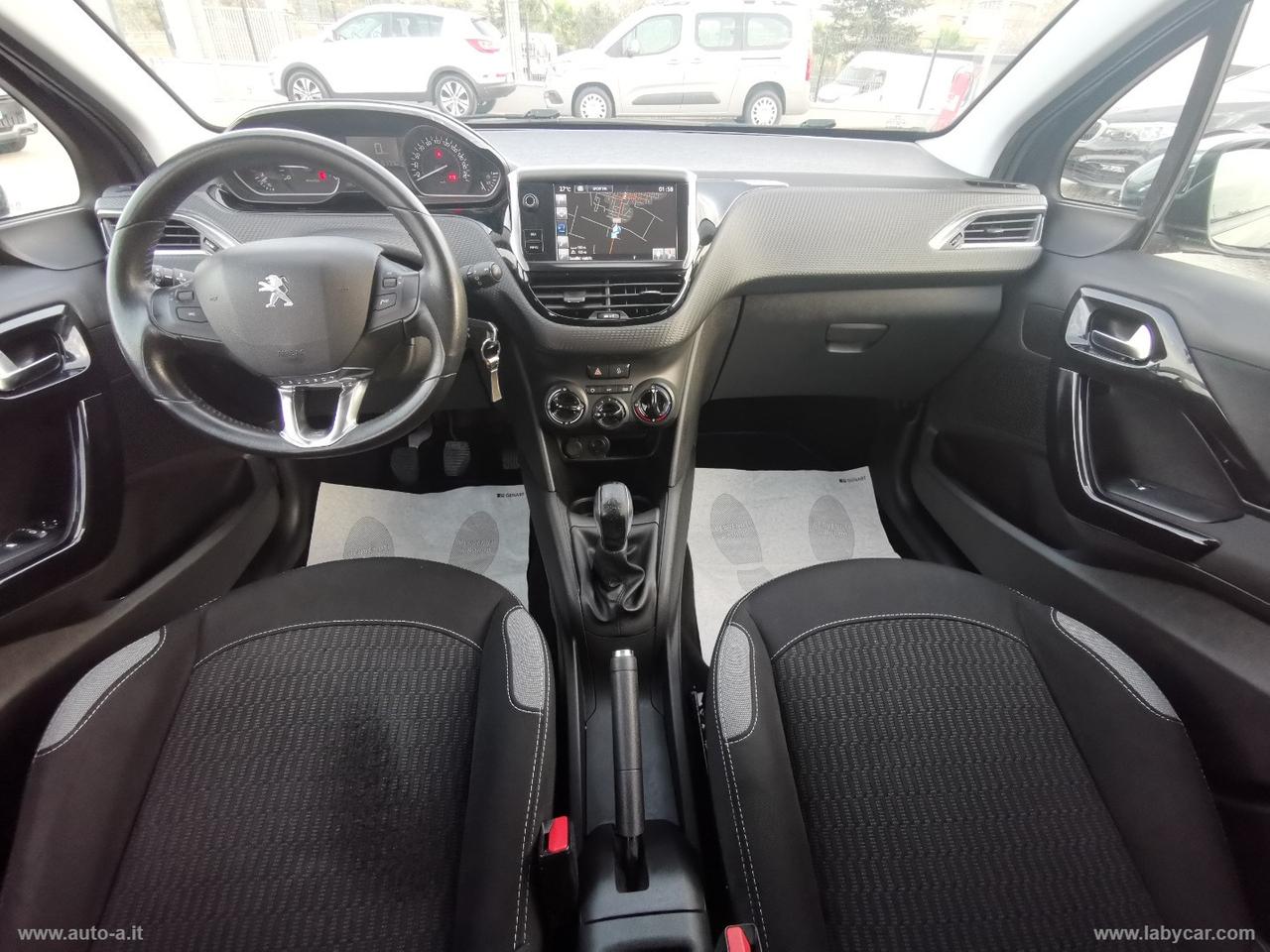 PEUGEOT 208 PureTech 82 5p. Style