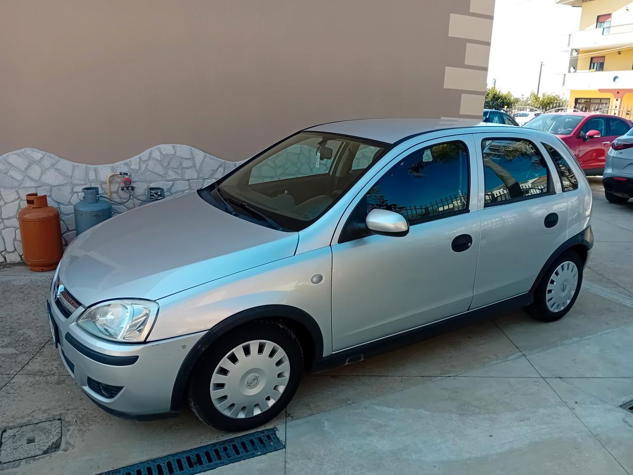 Opel Corsa 1.7 16V DTI cat 5 porte Club