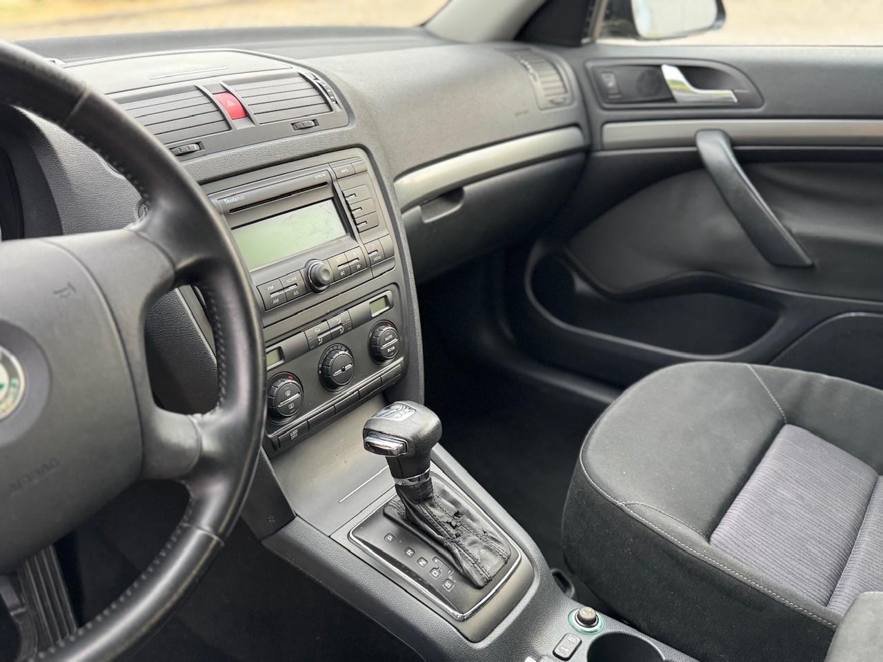 Skoda Octavia 1.9 TDI DSG Wagon Elegance