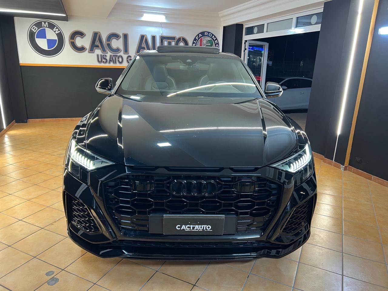 Audi Q8 RS TFSI V8 quattro tiptronic