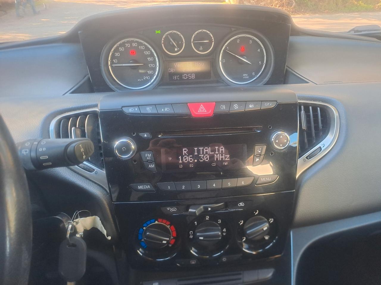 Lancia Ypsilon 1.3 MJT 16V 95 CV 5 porte S&S Platinum