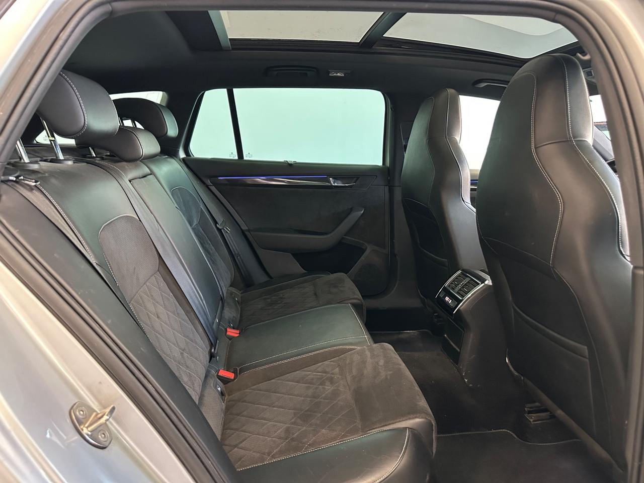 Skoda Superb 2.0 TDI 190 CV SCR DSG 4x4 Wagon SportLine