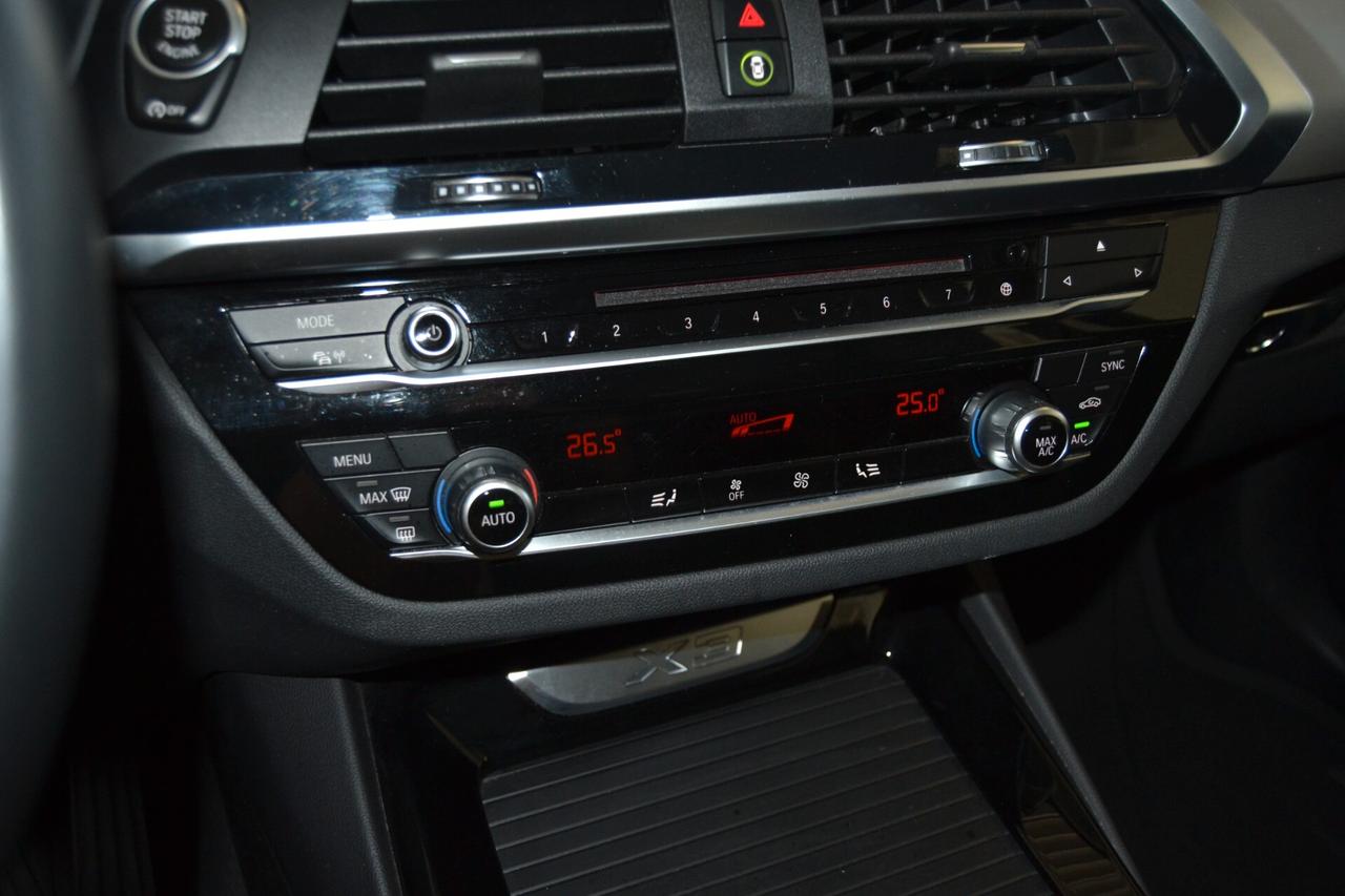 Bmw X3 xDrive20D 190CV C.Auto/Navi/Xenon