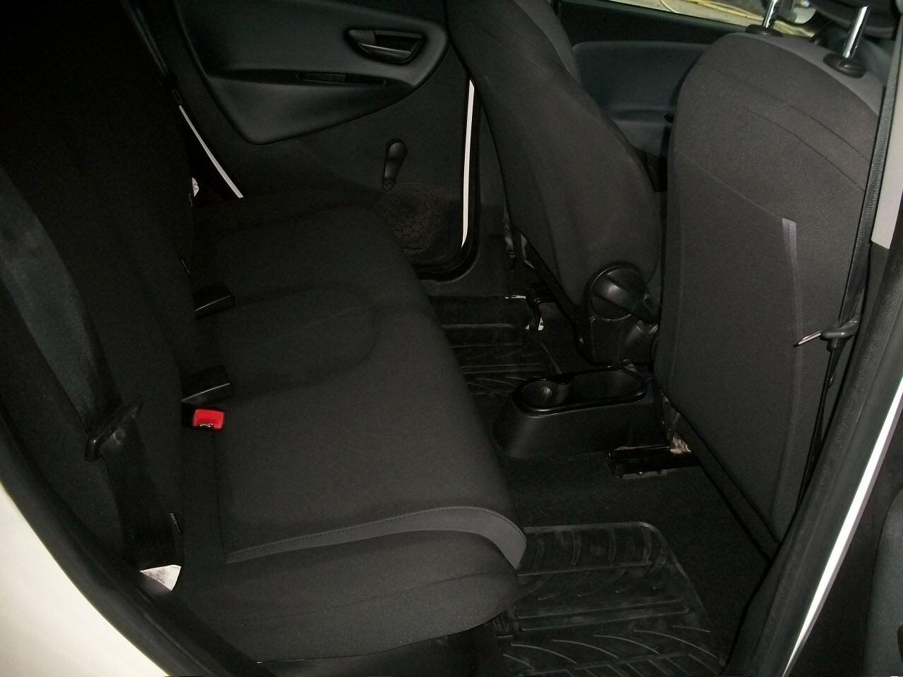 Lancia Ypsilon 1.2 69 CV 5 porte GPL Ecochic Gold DEL 2017 UNICO PROPRIETARIO MONTATO DALLAFABRICA LANCIAGARANZIA UN ANNO