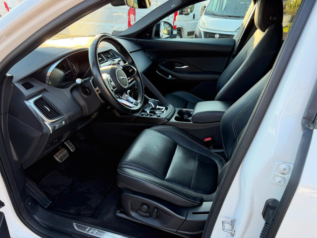 Jaguar E-Pace 2.0D I4 163 CV AWD Auto R-Dynamic S