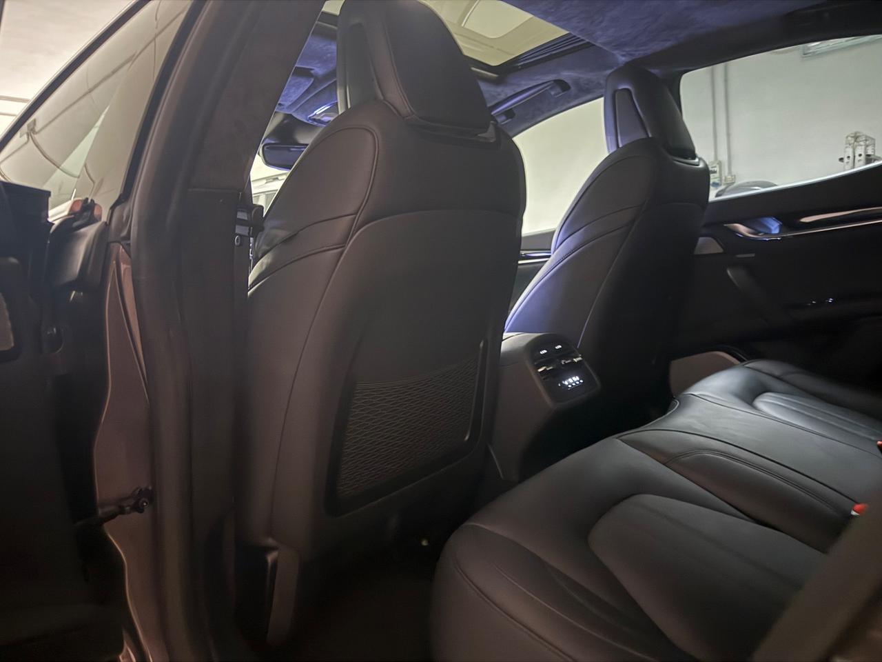 Maserati Ghibli V6 Modena