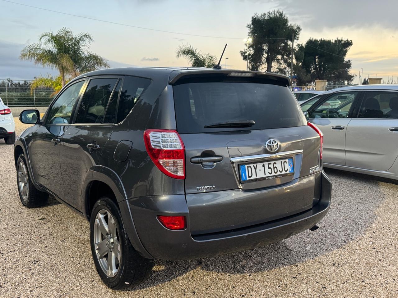 Toyota RAV 4 RAV4 Crossover 2.2 D-Cat A/T 150 CV Luxury