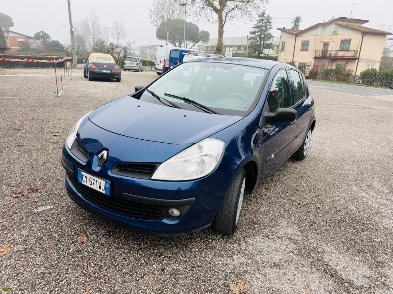 Renault Clio 1.2 16V 5 porte