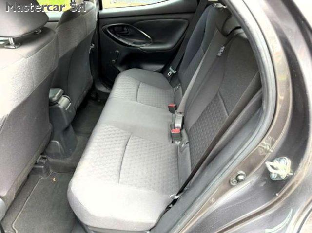 TOYOTA Yaris Yaris 1.5h Active Navi - Neopatentati Ok - GE354SX