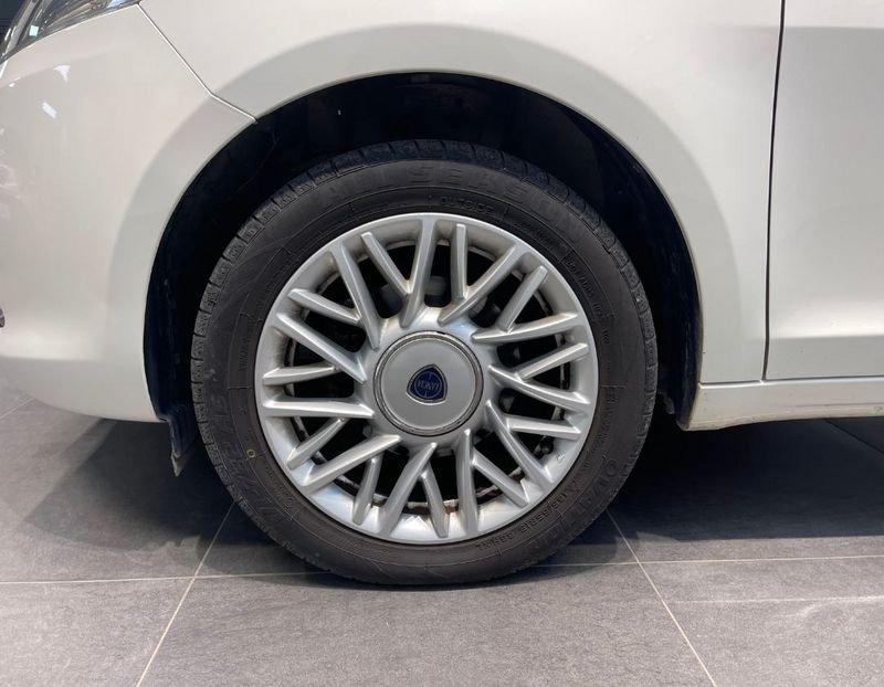 Lancia Ypsilon Ypsilon 1.2 69 CV 5 porte Platinum