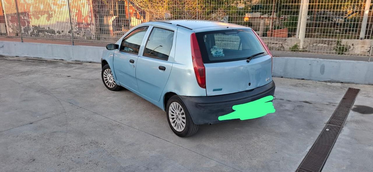 Fiat Punto 1.2i cat 5 porte