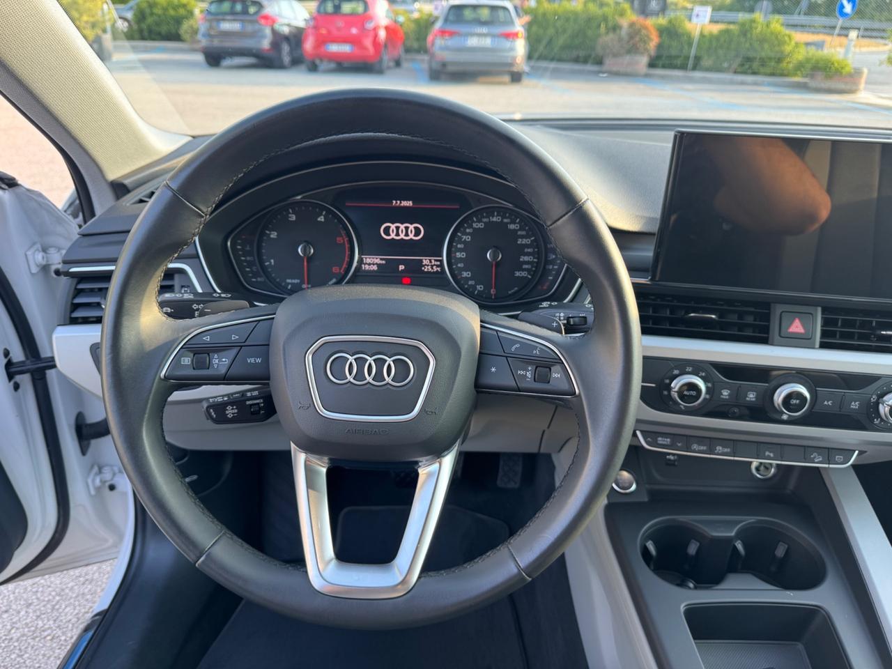 Audi A4 allroad A4 allroad 40 TDI 204 CV S tronic Identity Contrast