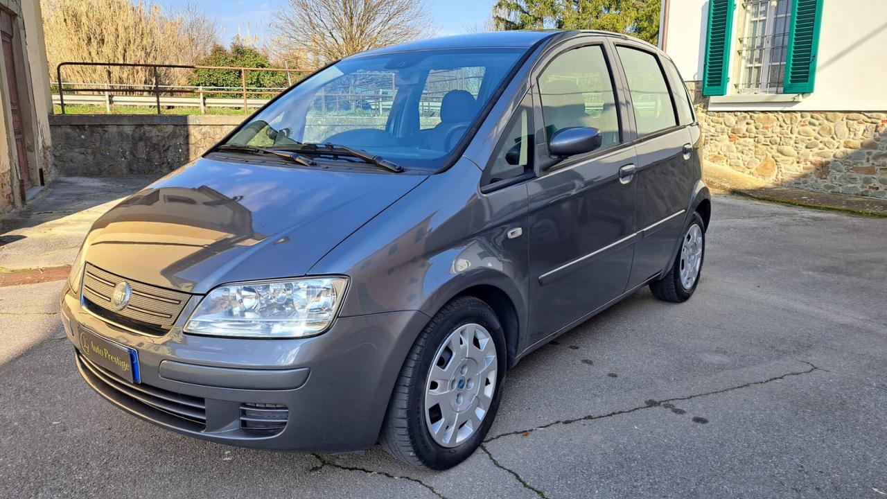 Fiat Idea 1.2 16V BlackLabel