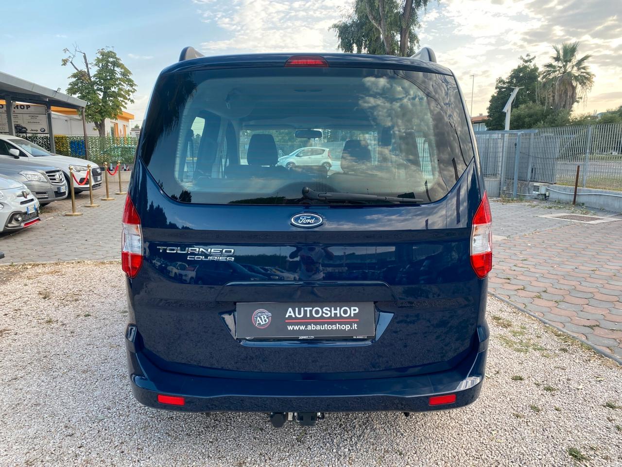 FORD - Tourneo Courier - Courier 1.5 TDCI 75 CV Titanium - GANCIO TRAINO - PERMUTE - FINANZIABILE